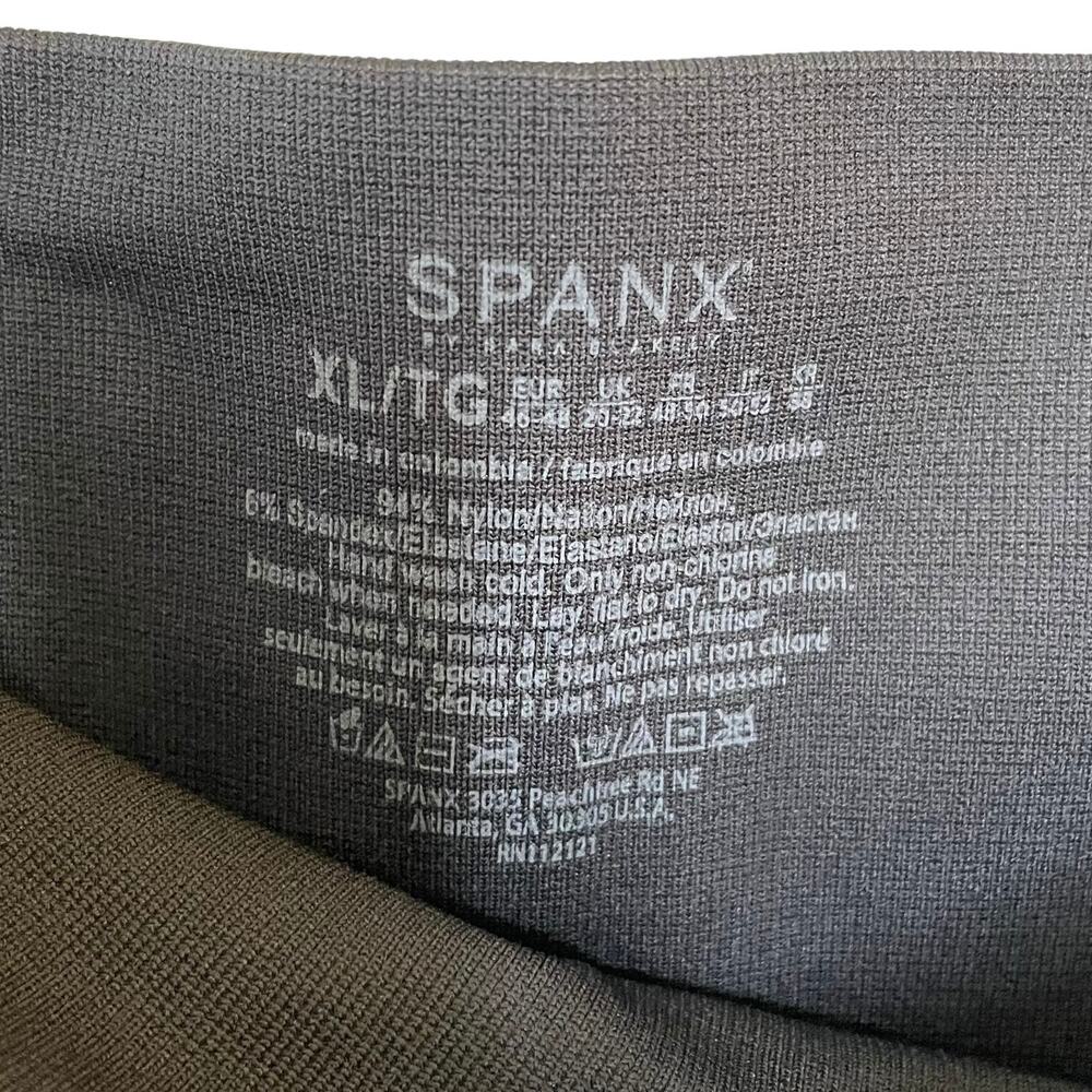Spanx Look At Me Now High-Rise Camo Leggings In Black Camo Athletic Size XL - Picture 13 of 13